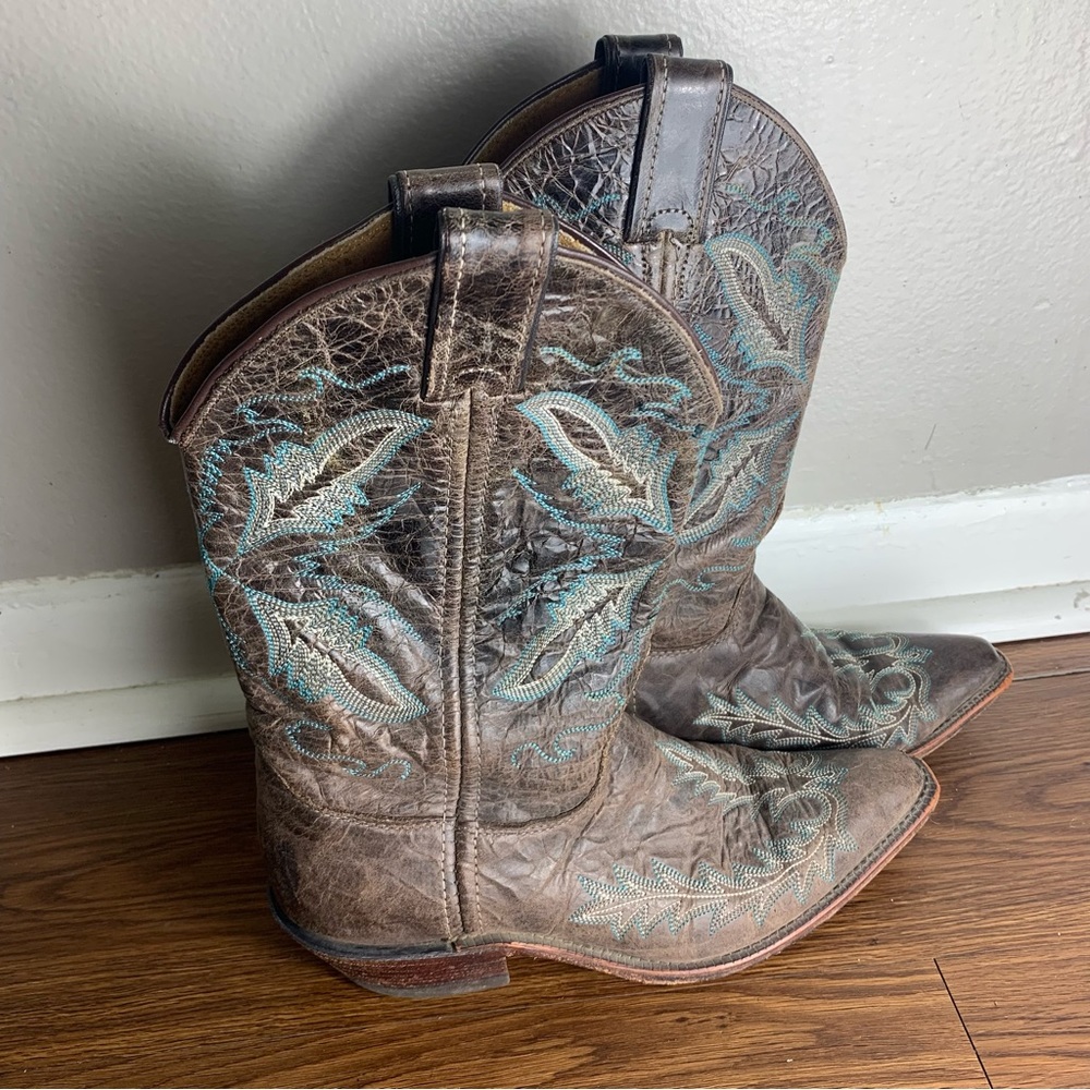 Justin Cowboy Boots